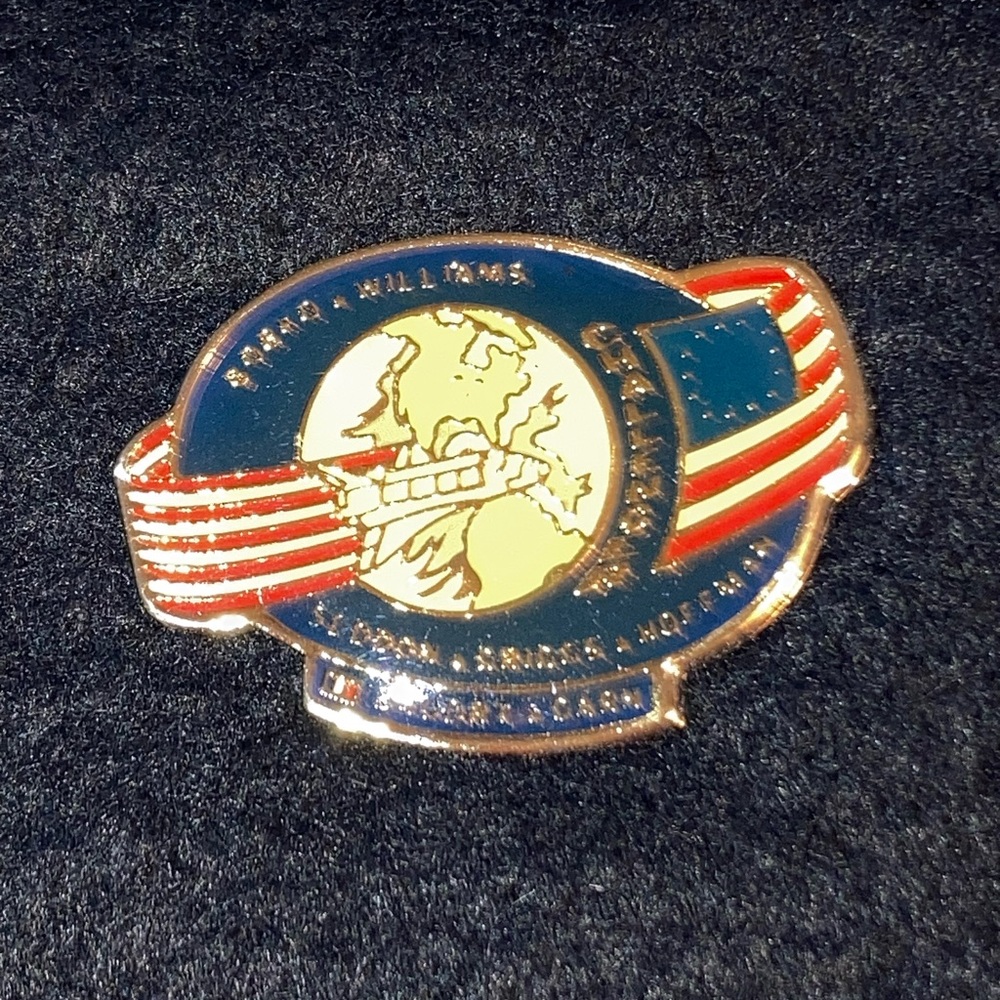 80s NASA Challenger Space Shuttle Lapel Pin Vintage Gold Enamel Unisex Souvenir